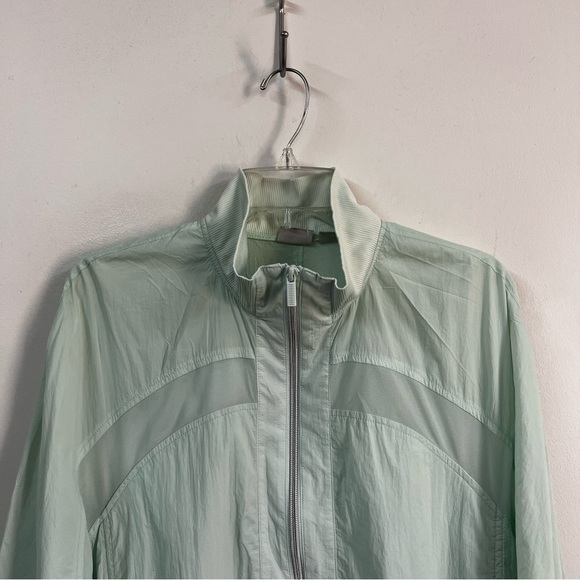 Chico’s Zenergy Mesh Inset Jacket - Picture 5 of 16